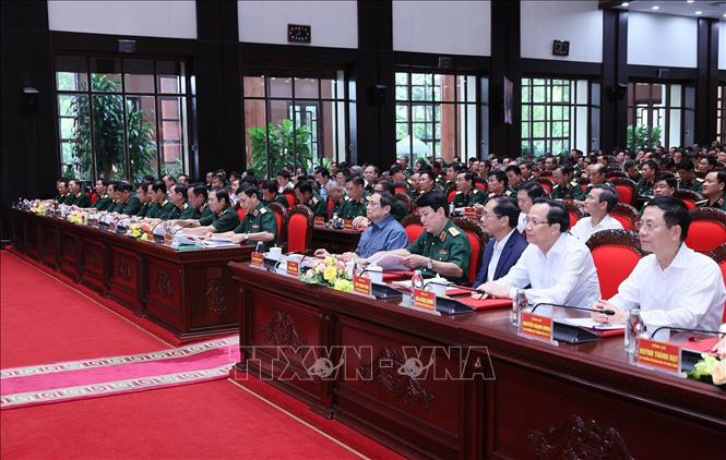 Thủ tướng Phạm Minh Chính và các đại biểu dự Hội nghị quân chính toàn quân 6 tháng đầu năm 2023. Ảnh: TTXVN