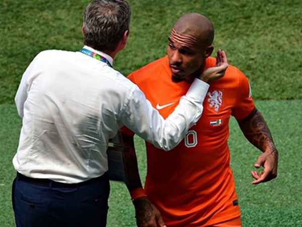 Nigel De Jong chia tay World Cup 2014. (Nguồn: AFP)