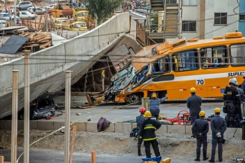 13 people had been rescued from the damaged bus