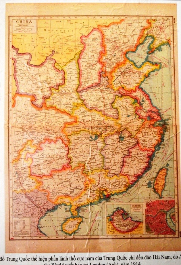 Bản đồ Trung Quốc thể hiện phần lãnh thổ cực nam Trung Quốc chỉ đến đảo Hải Nam, do Atlas of the World xuất bản tại London (Anh) năm 1914. 