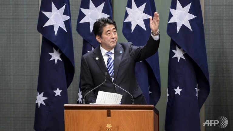 Thủ tướng Nhật Bản, Shinzo Abe đã có bài diễn văn lịch sử trước quốc hội Australia tại Canberra, ngày 8-7. Ảnh: AFP