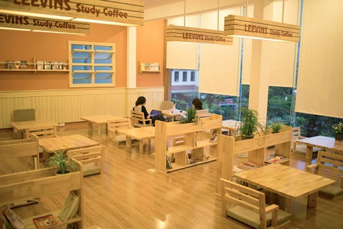 The café’s 3rd floor