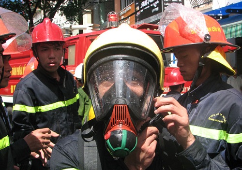 Fireman wearing breathing apparatus