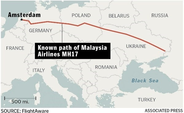 Sơ đồ bay của MH17 trước khi bị bắn rơi ở Ukraine. (Nguồn: AP)