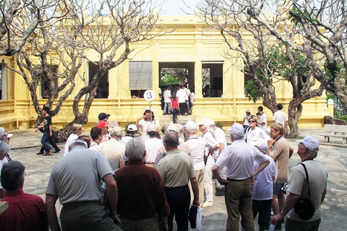 Visitors at the Museum of Cham Sculpture