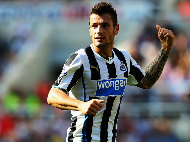 Mathieu Debuchy - 12 triệu bảng: Đến Arsenal từ Newcastle 