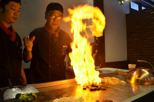  Teppanyaki table grill at the Vi Bien Restaurant