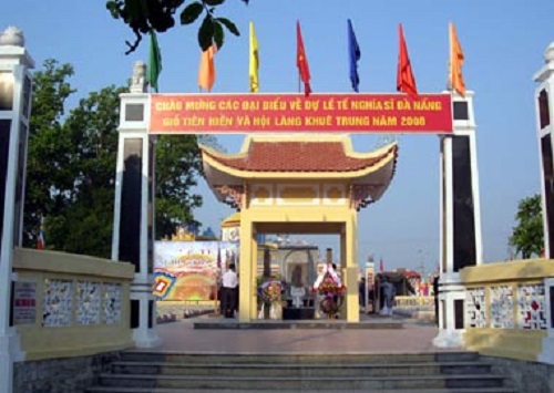 Ong Ich Khiem's tomb