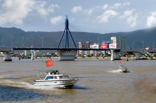   Patrol boats on the Han River