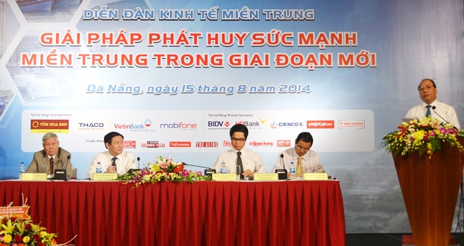 Phó Thủ tướng Nguyễn Xuân Phúc phát biểu tại Diễn đàn Kinh tế miền Trung.