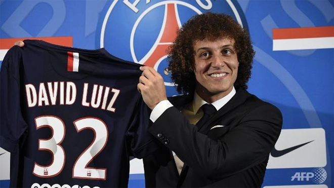 David Luiz trở thành hậu vệ đắt giá thứ hai sau Mangala khi gia nhập PSG với giá 67 triệu hè này từ Chelsea. Đây là một bất ngờ vì giới chuyên môn vốn không đánh giá cao Luiz về năng lực phòng ngự.