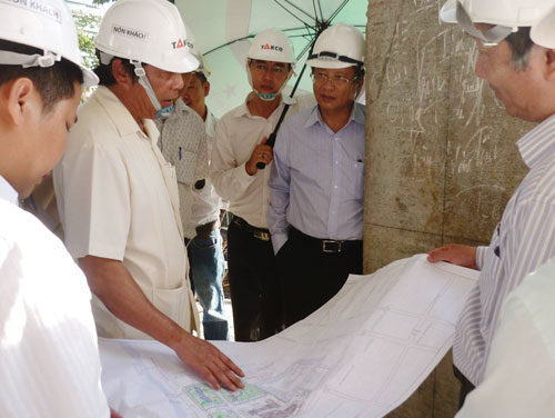  The Chief of the Central Internal Affairs Commission of Viet Nam and former municipal Party Secretary, Mr Nguyen Ba Thanh, paid special attention to the centre, keeping a close eye on its construction progress.