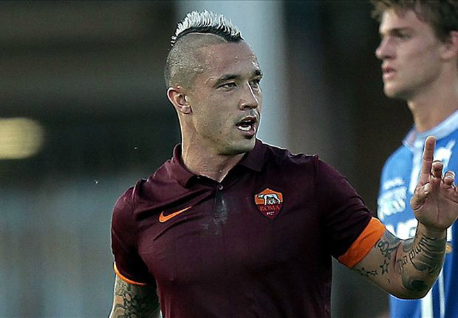 Radja Nainggolan không được triệu tập vào tuyển Bỉ dự World Cup 2014 nhưng tiền vệ 26 tuổi vẫn là thành viên quan trọng trong chiến dịch trở lại Champions League của Roma. Sự xuất hiện của Nainggolan là miếng ghép hoàn hảo bên cạnh Daniele De Rossi và Miralem Pjanic. Tiền vệ người Bỉ sẽ phải chơi với phong độ cao nhất mới mong giúp Roma vượt qua vòng bảng trước hai đối thủ lớn Bayern và Man City.