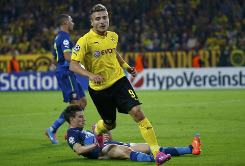 Ciro Immobile đưa Dortmund vượt lên dẫn trước