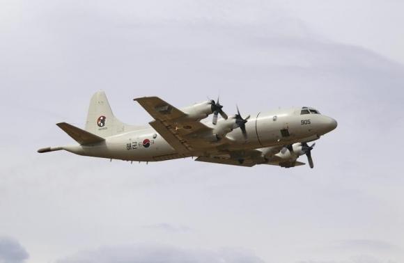 Một chiếc P-3 Orion của không quân Hàn Quốc tham gia tìm kiếm chiếc máy bay mất tích MH370 hồi tháng 3-2014. Ảnh: Reuters