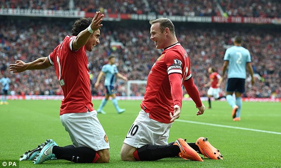 Rooney ăn mừng bàn mở tỉ số