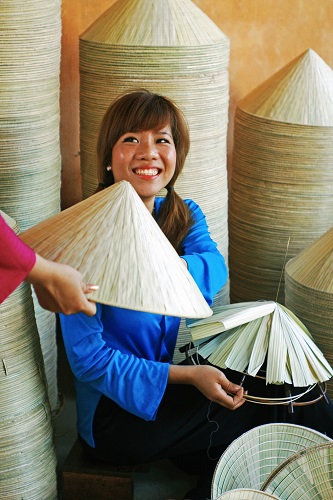  Conical hats being made in Binh Dinh Province