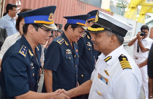 Some representatives from the Command of the Viet Nam Coast Guard welcoming the ship’s captain, Colonel Sanatan Jena