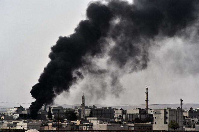 Khói bốc cao do dao tranh dữ dội ở Kobane (Nguồn: AFP)