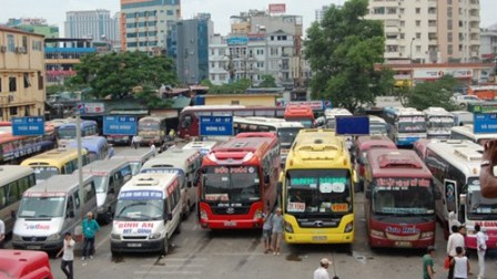  Bộ Tài Chính yêu cầu doanh nghiệp vận tải, rà soát giá cước đã kê khai. Ảnh minh họa 