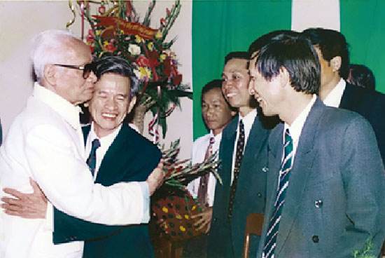 Cố vấn Phạm Văn Đồng thăm Quảng Nam tháng 3-1997. 