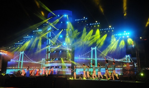 The New Year Countdown Party 2014 attracted an audience of around 2,000