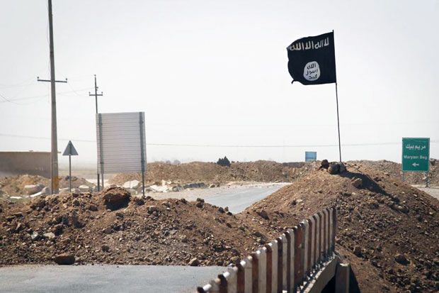Cờ của IS được cắm tại một khu vực ở Iraq.