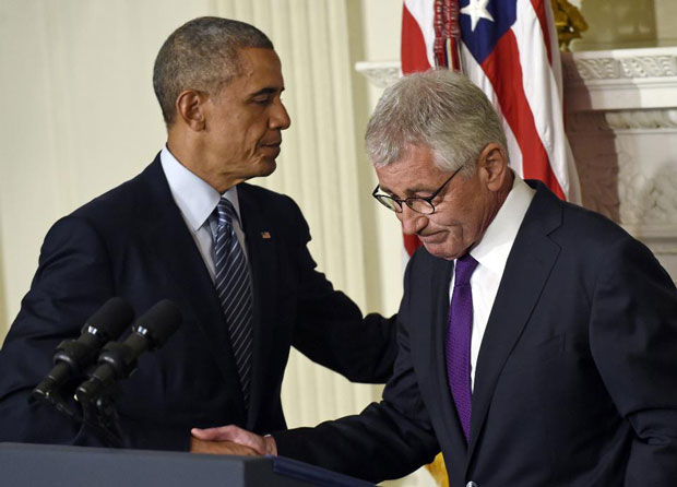 Tổng thống Mỹ Barack Obama chính thức xác nhận việc ông Chuck Hagel (phải) từ chức Bộ trưởng Quốc phòng.  			  	        Ảnh: AP