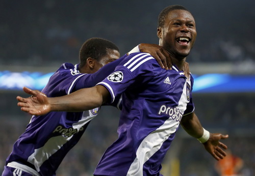 Chancel Mbemba ghi cú đúp, giúp Anderlecht giành vé dự Europa League