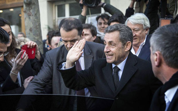 Cựu Tổng thống Nicolas Sarkozy sau khi bỏ phiếu tại thủ đô Paris. Ảnh: THX