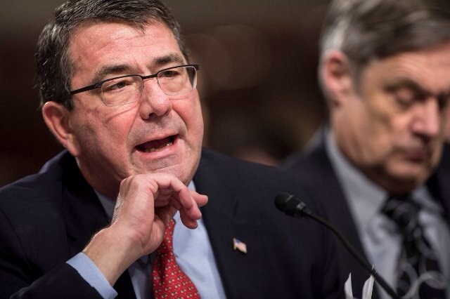 Cựu Thứ trưởng Quốc phòng Mỹ Ashton Carter. (Ảnh: AFP)