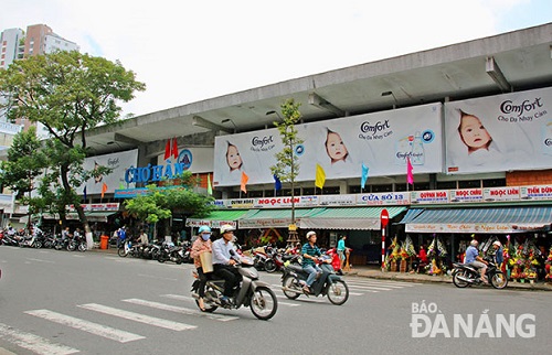  The Han Market, one of the city’s major traditional markets and among its most-visited attractions for both domestic and foreign visitors