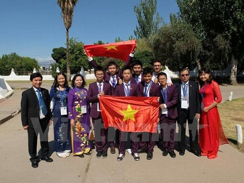 Vietnamese students participate in the IJSO in Argentina (Photo: IJSO)