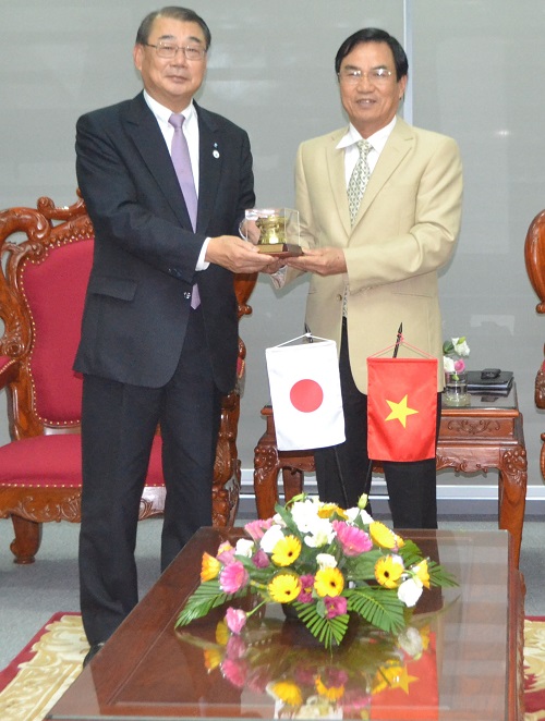 Director Nakagawa and Vice Chairman Viet