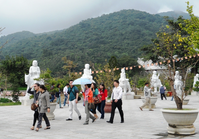 Xu hướng đi nghỉ lễ năm nay của khách nội địa từ các khu vực phía Bắc và phía Nam đến Đà Nẵng chủ yếu tham gia  các tour truyền thống như Hành trình di sản, Thiên đường miền Trung.