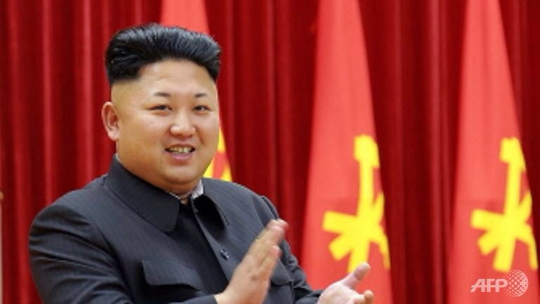 Nhà lãnh đạo Triều Tiên Kim Jong-un trong một buổi lễ trao giải thưởng của quân đội Triều Tiên.  Ảnh: KCNA.