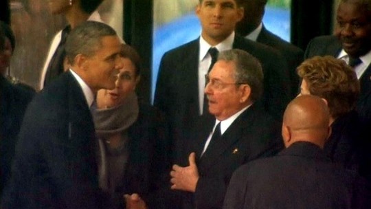 Tổng thống Mỹ Barack Obama và Chủ tịch Raul Castro Ảnh: ABC TV