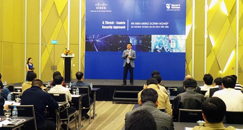  The seminar in progress (photo: pcworld.com.vn)