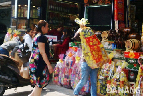 Tet gift baskets outside a local shop