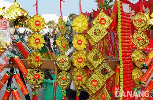 Decorative Tet items