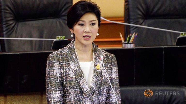 Các chuyên gia cho rằng, nỗ lực buộc tội đối với cựu Thủ tướng Yingluck là một động thái loại bỏ tầm ảnh hưởng của gia đình Shinawatra khỏi chính trường Thái Lan. Ảnh: Reuters