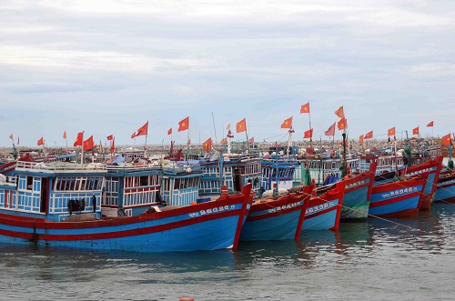 Vietnamese fishing ships