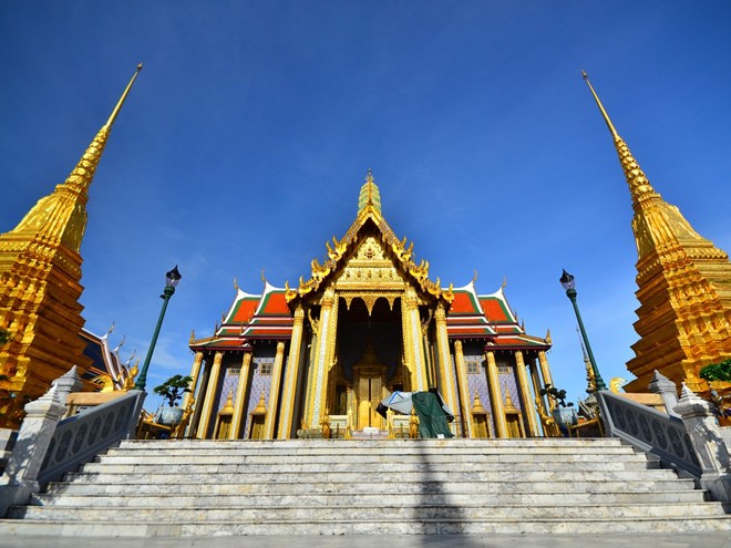 3. Thủ đô Bangkok của Thái Lan nổi tiếng với chùa chiền, các khu mua sắm, ẩm thực đường phố cùng các khu phố đèn đỏ chào đón 17,4 triệu khách.
