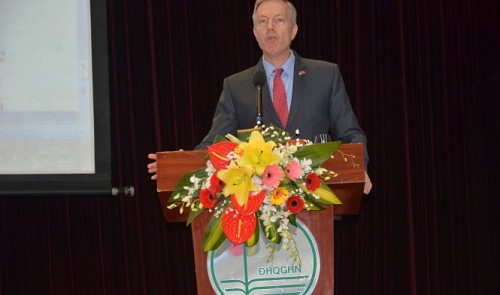 U.S. Ambassador to Viet Nam Ted Osius delivers a recent speech at the Viet Nam National University in Ha Noi