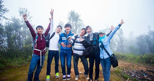 From left: Trieu Dinh Nam, Phuoc Led, and other Zoomations members