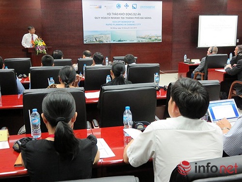 The seminar in progress  (Photo: infonet.vn)   