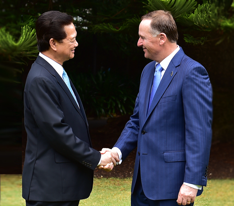 Thủ tướng New Zealand John Key chào đón Thủ tướng Nguyễn Tấn Dũng. 