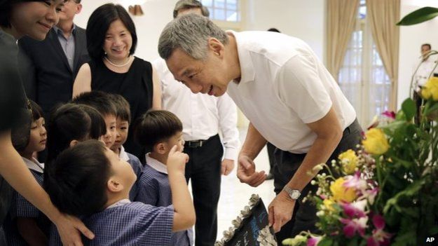 Thủ tướng Lý Hiển Long cảm ơn những người đã chia sẻ nỗi mất mát của gia đình ông