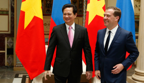 Thủ tướng Nguyễn Tấn Dũng và Thủ tướng Dmitry Medvedev trong cuộc hội đàm ngày 14/5/2013 tại Moscow. Ảnh: vietnamese.ruvr.ru