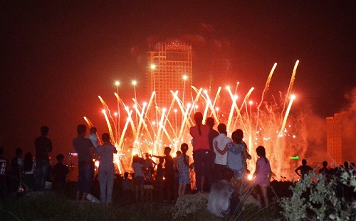 Local residents and visitors enjoying the fireworks show